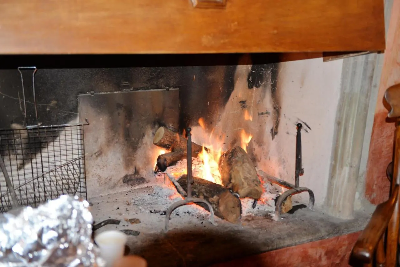 Feriehus 2 Bedrooms House With Shared Pool Jacuzzi And Furnished Terrace At Calenzano