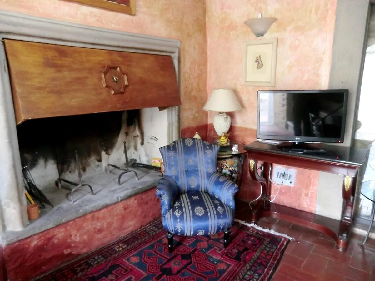 2 Bedrooms House With Shared Pool Jacuzzi And Furnished Terrace At Calenzano